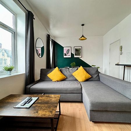 Space For Groups, 10 Mins From Queen St! Cardiff Exterior photo