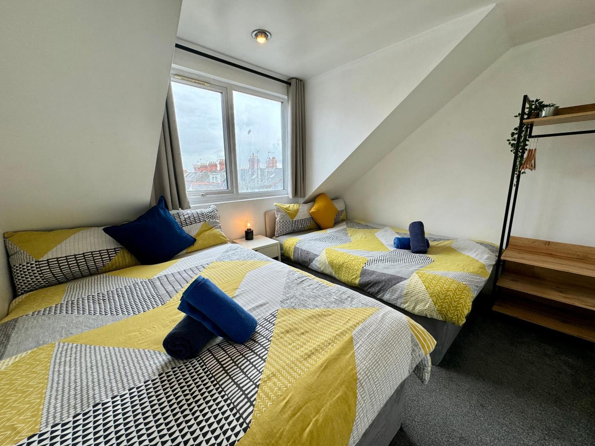Space For Groups, 10 Mins From Queen St! Cardiff Exterior photo